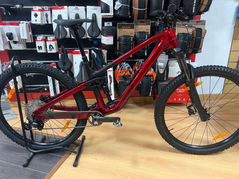 Gebrauchtes Trek Fuel EX7 2026 Mountainbike, Rot — Bild 1 von 7