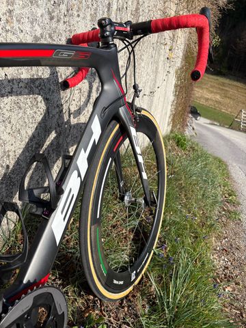 Used BH SRAM Red 2018 Road & Gravel, Black — image 23 of 23