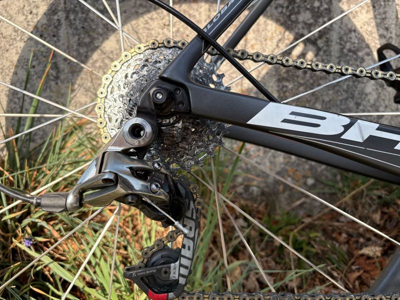 Used BH SRAM Red 2018 Road & Gravel, Black — image 2 of 23