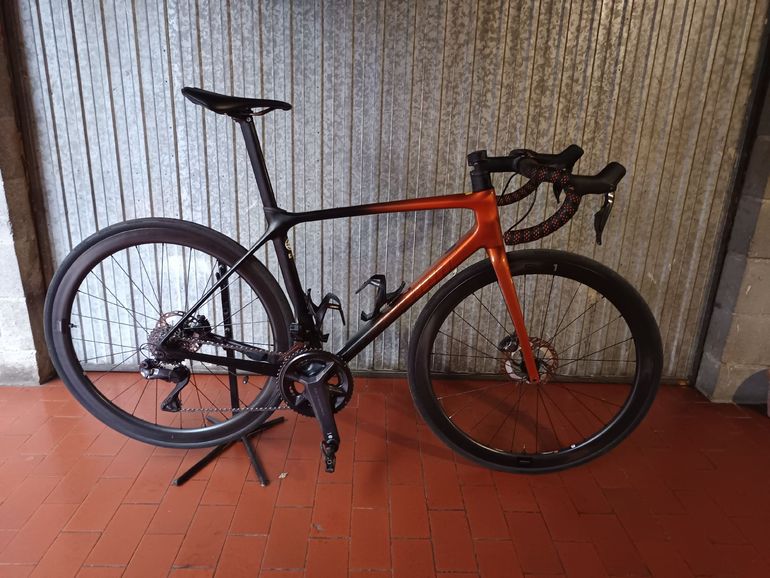GIANT TCR ADVANCED1 DISC KOM 2022年 Giant TCR Advanced 1+ Disc Pro Compact - Grey Ghost Bicycles