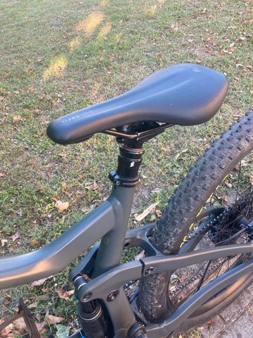 Used Scott Genius SRAM NX 2023 Mountainbike, Light Gray, 29 — image 12 of 21