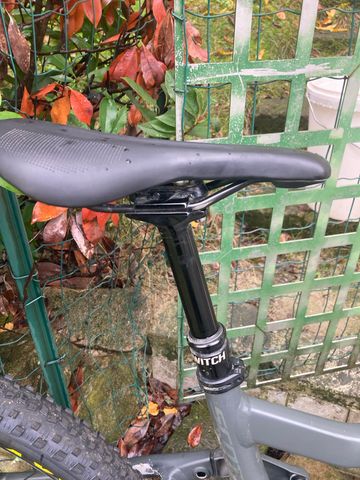 Used Scott Genius SRAM NX 2023 Mountainbike, Light Gray, 29 — image 7 of 21