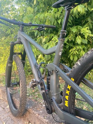 Used Scott Genius SRAM NX 2023 Mountainbike, Light Gray, 29 — image 16 of 21