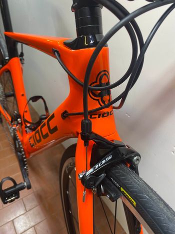 Used CIÖCC Ciocc Rydon Carbonio Shimano 105 2023 Road & Gravel, Orange — image 4 of 6
