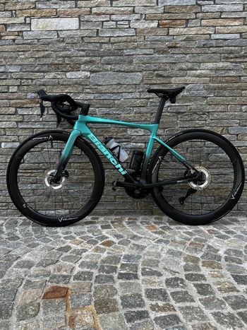 Bianchi, Specialissima PRO Ultegra Di2 2024