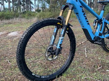 Brugt Pivot SHUTTLE AM Pro X0 Eagle Transmission 2024 2024 Mountainbike — billede 3 af 12