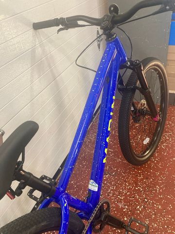 Used Marin Alcatraz 2024 2024 Mountainbike, Blue, 26 — image 4 of 4