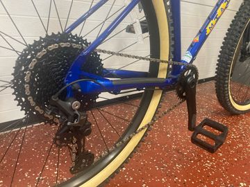 Used Marin Pine Mountain 1 2022 2022 Mountainbike, Blue, 29 — image 2 of 5