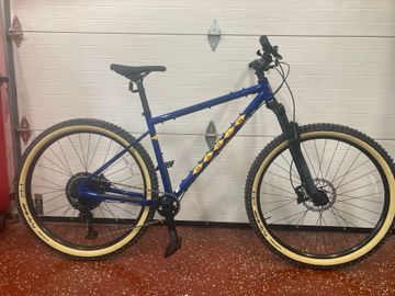 Used Marin Pine Mountain 1 2022 2022 Mountainbike, Blue, 29 — image 3 of 5