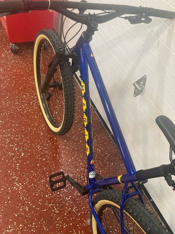 Used Marin Pine Mountain 1 2022 2022 Mountainbike, Blue, 29 — image 4 of 5