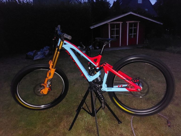 Brugt Mondraker Summum SRAM GX DH 2019 Mountainbike — billede 7 af 7