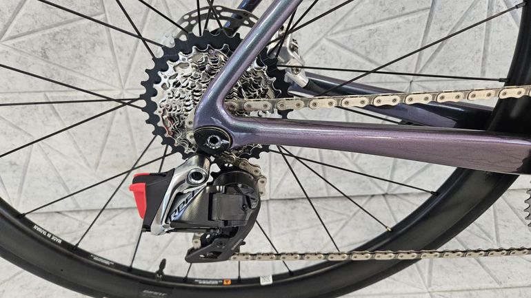Used Giant TCR ADVANCED PRO SRAM RED LTD 2024 Road & Gravel, Blue — image 6 of 12