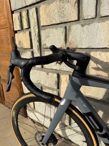 Used BMC Teammachine SLR01 FIVE 2023 2023 Road & Gravel, Light Gray — image 4 of 16