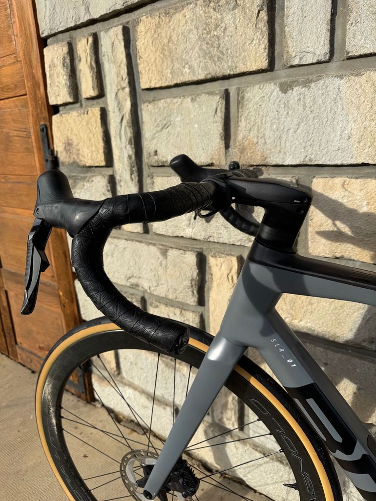 Used BMC Teammachine SLR01 FIVE 2023 2023 Road & Gravel, Light Gray — image 4 of 16