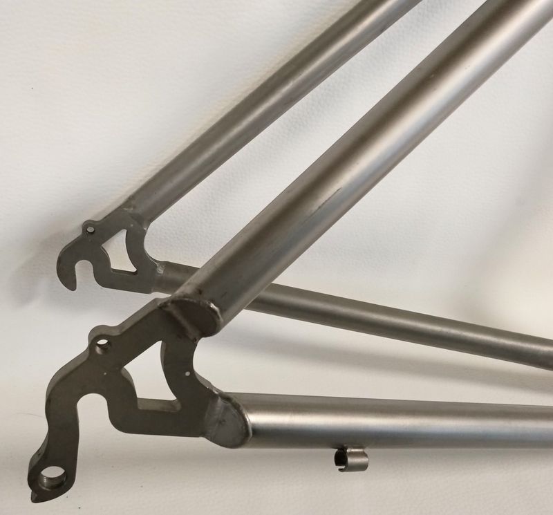 Używany Custom CADRE VTT TITANIUM 17" Frameset 2000 Road & Gravel — zdjęcie 2 z 8