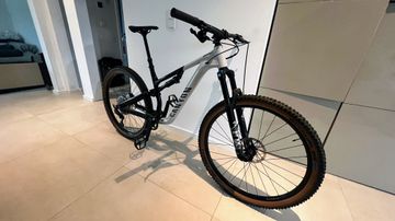 Used Canyon Neuron 6 2024 2024 Mountainbike, Black, 27.5, 29 — image 1 of 6