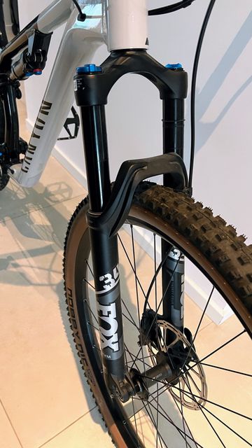 Used Canyon Neuron 6 2024 2024 Mountainbike, Black, 27.5, 29 — image 5 of 6