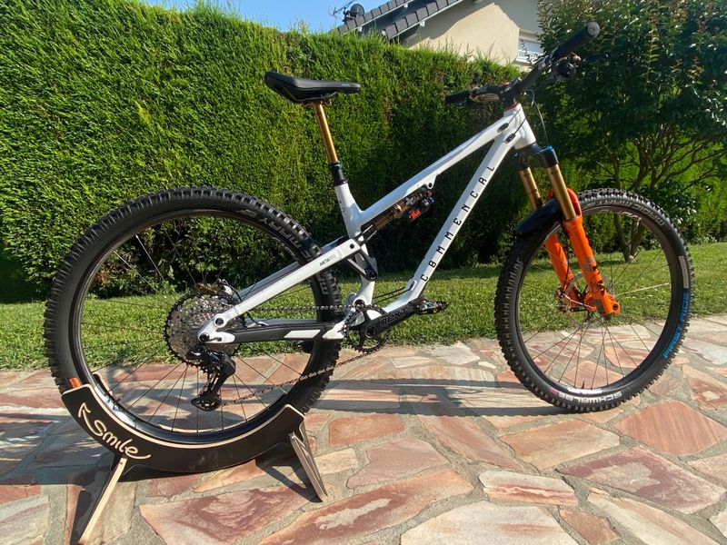 Gebrauchtes Commencal META TR Shimano SLX 2022 Mountainbike, Weiß — Bild 2 von 3