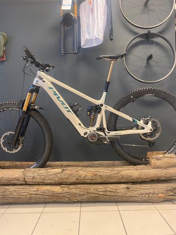 Brugt Pivot Shuttle AM Shimano Deore XT 2024 Mountainbike — billede 6 af 11