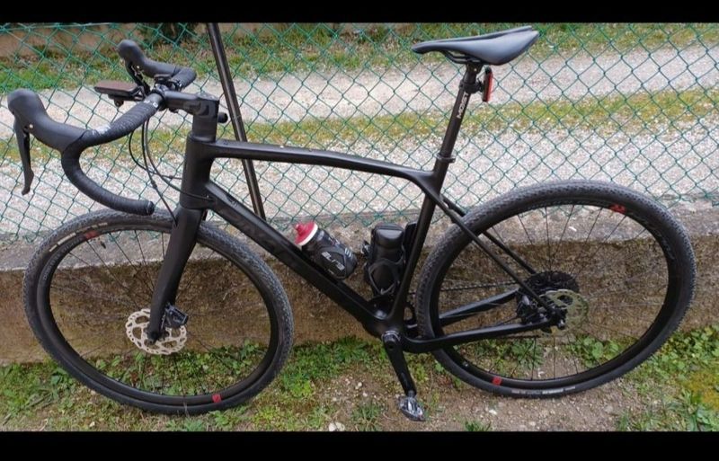 Używany Pinarello Granger X1 Disc 2023 2023 Road & Gravel — zdjęcie 3 z 13