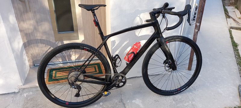 Używany Pinarello Granger X1 Disc 2023 2023 Road & Gravel — zdjęcie 4 z 13