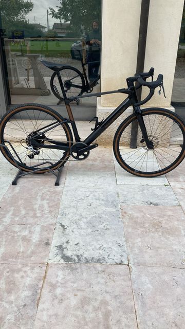 Brugt Mondraker Dusty R 2024 Road & Gravel — billede 1 af 6
