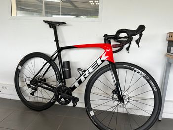 今だけSALE中！ TREK DOMANE SL6 2018 2018 Trek Domane SL 6 56cm - I Know a Guy Bicycles