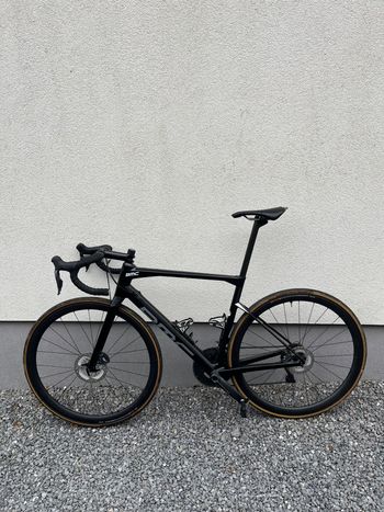 Used BMC Roadmachine 01 FIVE 2023 2023 Road & Gravel, Nero — image 7 of 17