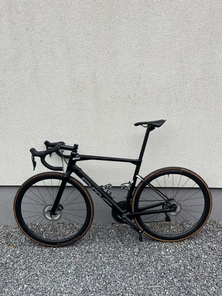 Used BMC Roadmachine 01 FIVE 2023 2023 Road & Gravel, Nero — image 7 of 17