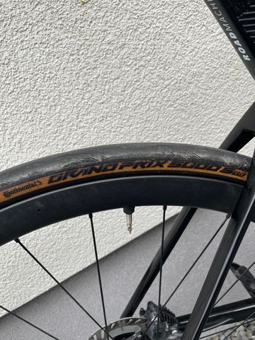 Used BMC Roadmachine 01 FIVE 2023 2023 Road & Gravel, Black — image 16 of 17