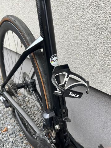 Used BMC Roadmachine 01 FIVE 2023 2023 Road & Gravel, Black — image 2 of 17