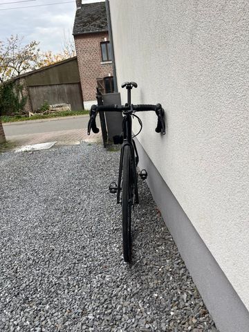 Used BMC Roadmachine 01 FIVE 2023 2023 Road & Gravel, Black — image 11 of 17