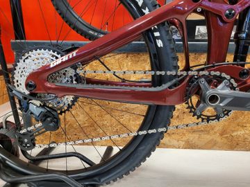 Used Giant Trance X Advanced 2 2024 2024 Mountainbike, Red, 29 — image 3 of 3