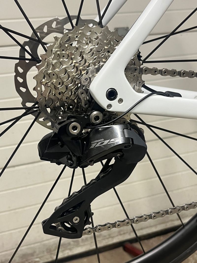 Used Trek Sl7 2023 2023 Road & Gravel, White — image 4 of 10