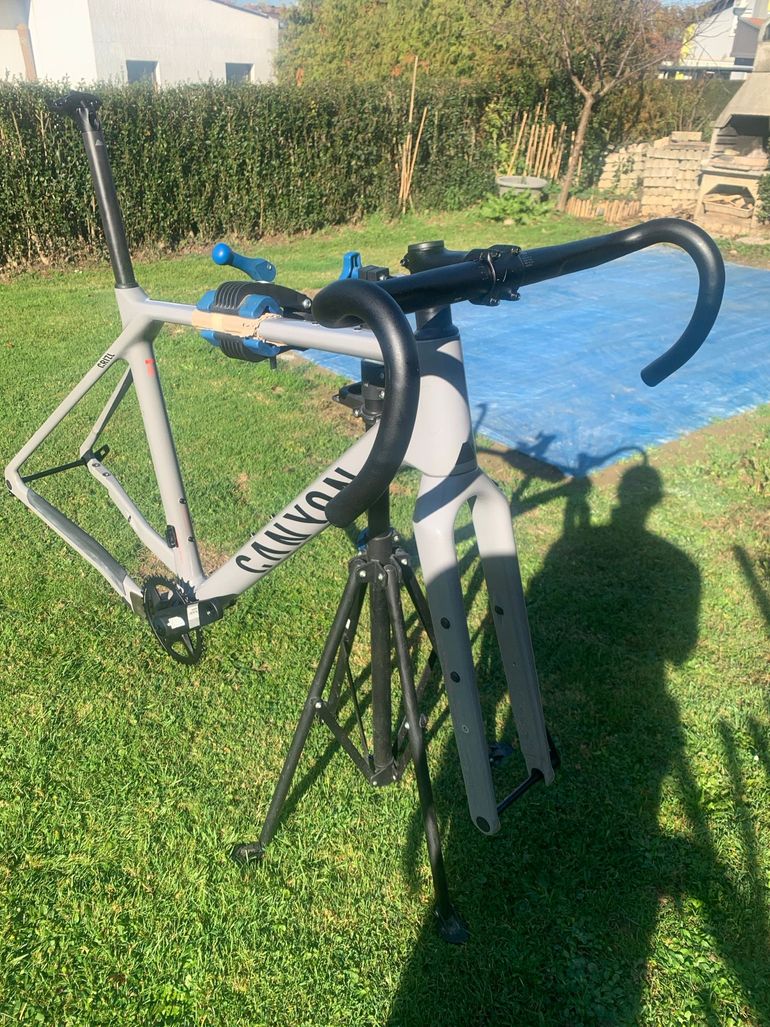 Used Canyon Grizl CF SL 7 2022 Frameset 2022 Road & Gravel, Hellgrau — image 23 of 28