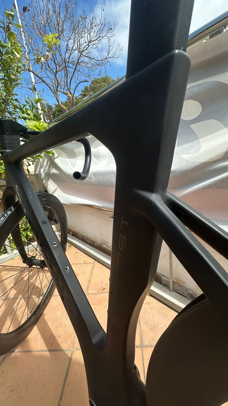 Used Storck Aerfast3 Pro Disc SRAM Force AXS 2x12 2022 Frameset 2022 Road & Gravel, Black — image 15 of 17
