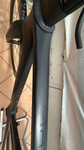 Used Storck Aerfast3 Pro Disc SRAM Force AXS 2x12 2022 Frameset 2022 Road & Gravel, Black — image 8 of 17