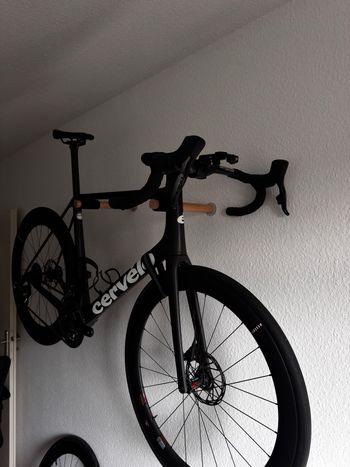 Used Cervélo R5 Red eTap AXS 2023 2023 Road & Gravel, Schwarz — image 2 of 9