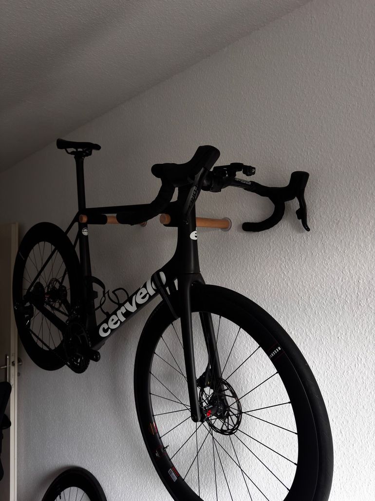 Used Cervélo R5 Red eTap AXS 2023 2023 Road & Gravel, Schwarz — image 2 of 9