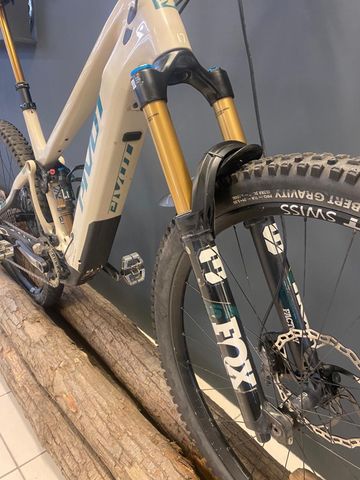 Brugt Pivot Shuttle AM Other Shimano 2024 Mountainbike — billede 4 af 12