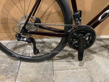 Used Orbea Orca M35i 2024 2024 Road & Gravel, Red — image 8 of 15
