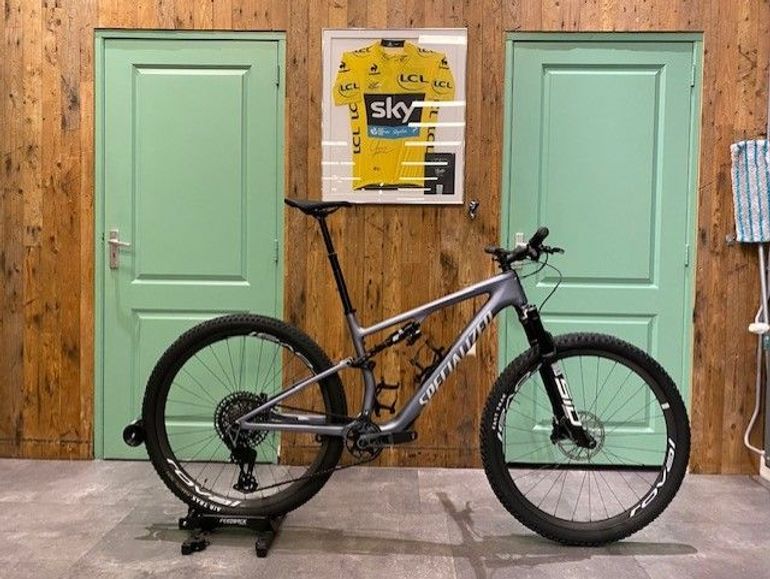 Used Specialized Epic 8 Pro 2026 2026 Mountainbike — image 1 of 3