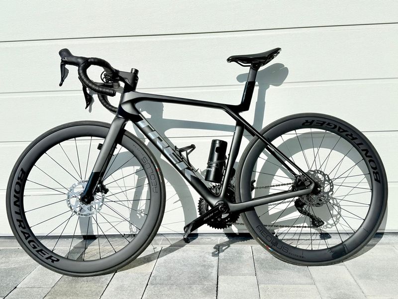 Używany Trek Madone SL 6 Gen 8 2025 2025 Road & Gravel