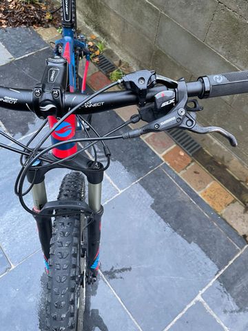 Tweedehands Giant Talon 27.5 1 2016 2016 Mountainbike — afbeelding 8 van 8