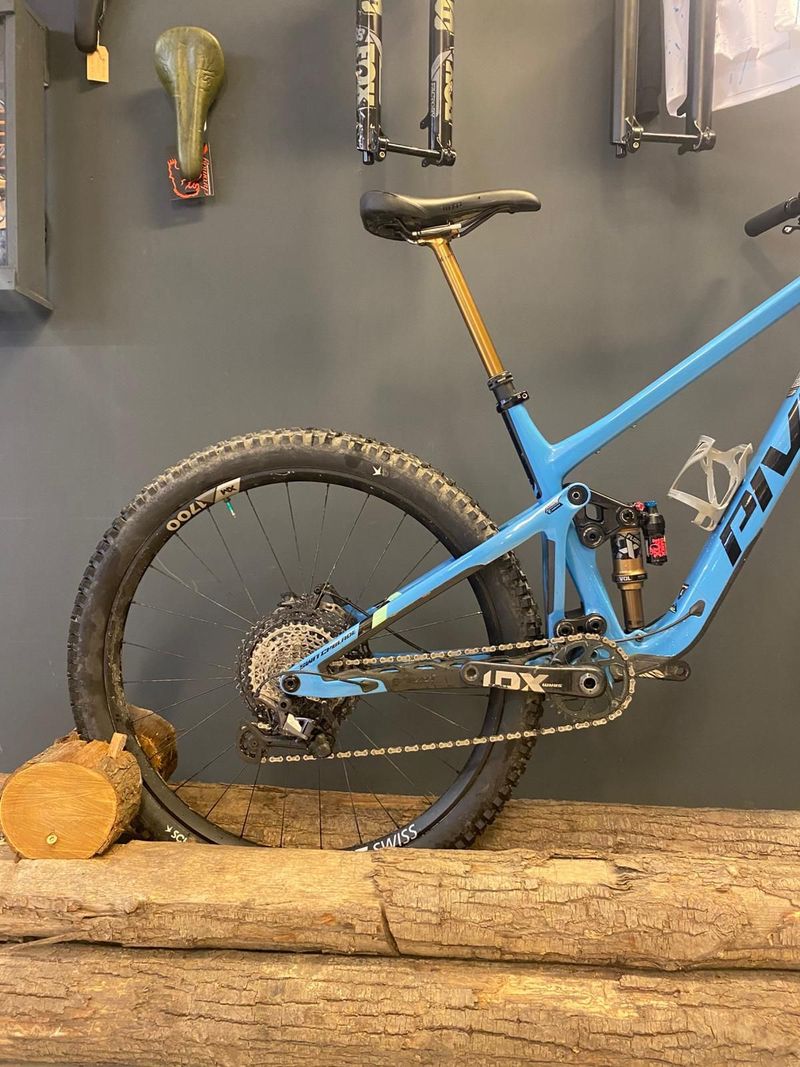 Tweedehands Pivot Switchblade Pro XT/XTR 2024 Mountainbike — afbeelding 3 van 10