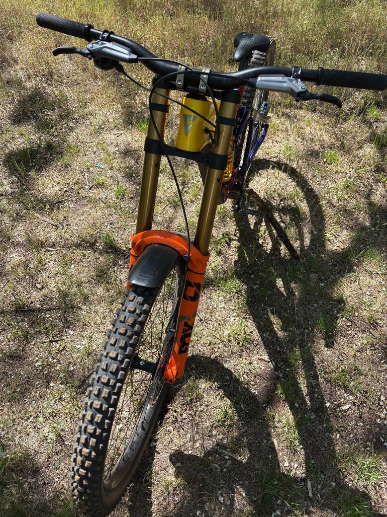 Used Giant Glory SRAM GX 2025 Mountainbike, Blue, 29 — image 4 of 12