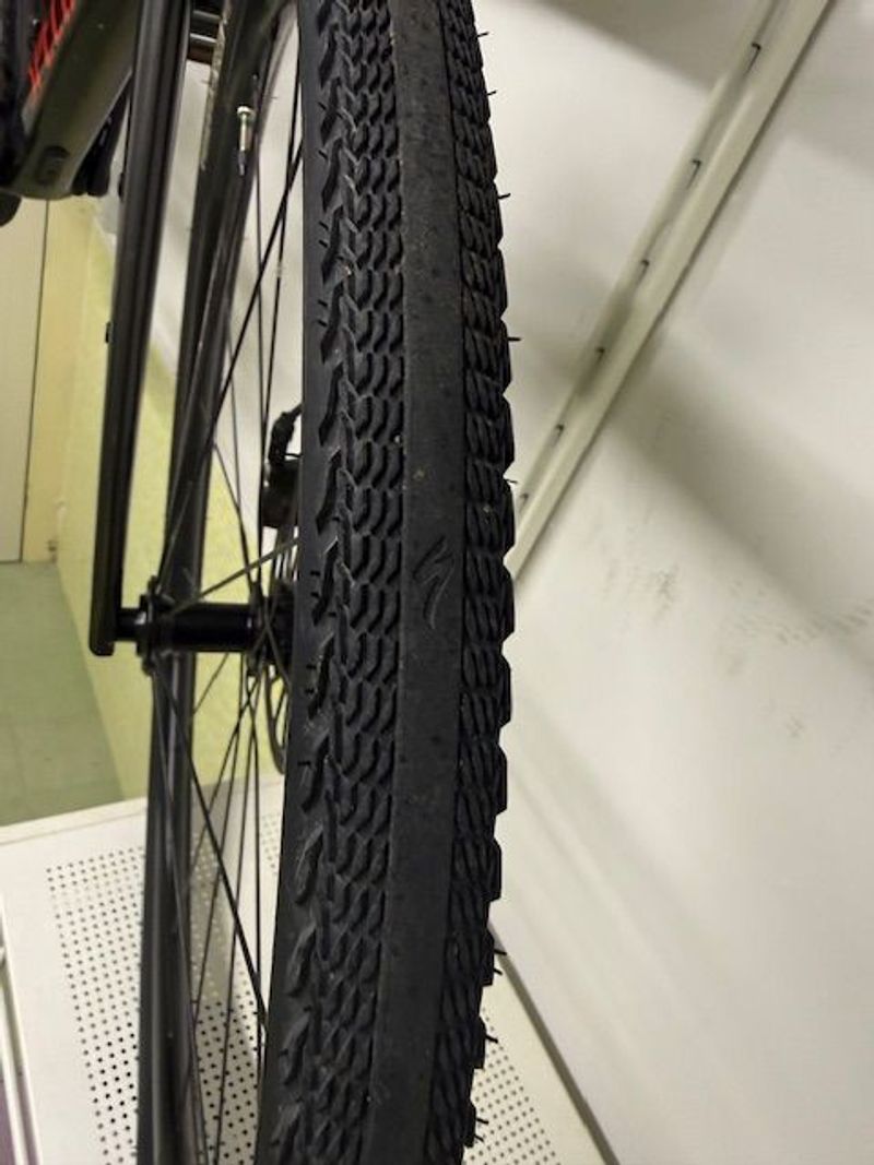 Używany Specialized Diverge Base Carbon 2021 2021 Road & Gravel — zdjęcie 9 z 9
