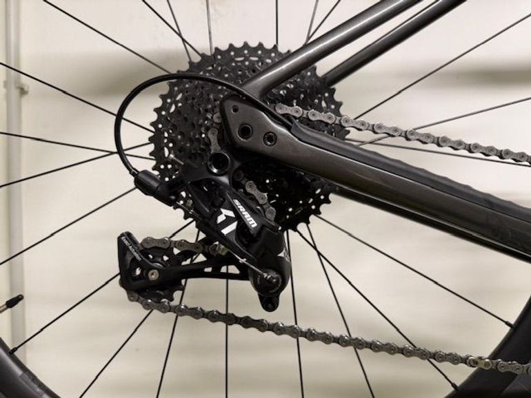 Used Specialized Diverge Base Carbon 2021 2021 Road & Gravel, Black — image 6 of 9