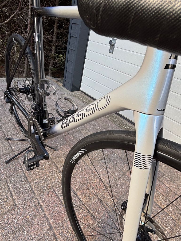 Basso Diamante Shimano Ultegra Di2 2024 Road & Gravel d'occasion — image 5 sur 12