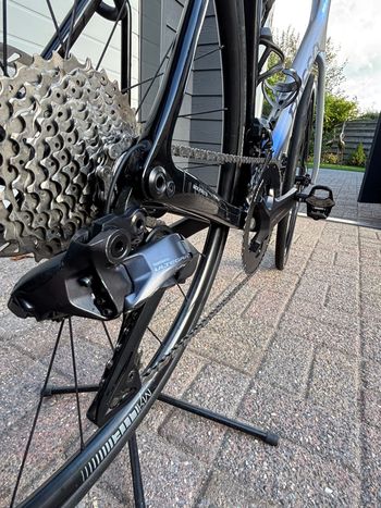 Basso Diamante Shimano Ultegra Di2 2024 Road & Gravel d'occasion — image 3 sur 12